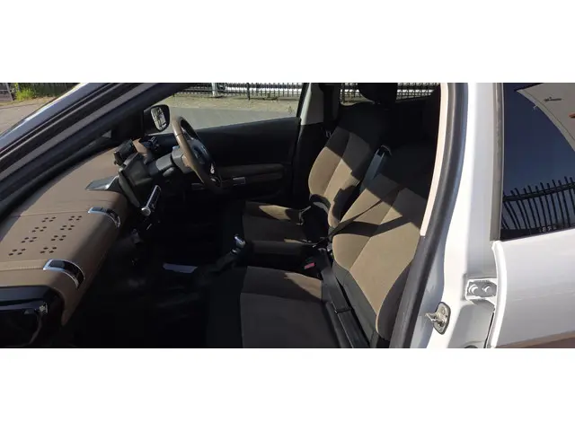 Citroën C4 Cactus 1.2 PureTech W 2014 Benzine 9