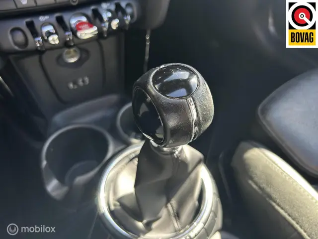 MINI Cooper Mini 1.5 Chili Business 2015 Benzine 30