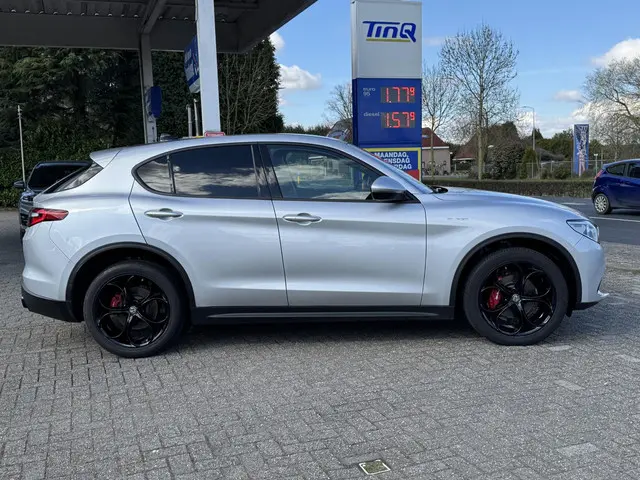 Alfa Romeo Stelvio 2.0 T AWD Sprint 2020 Benzine 8