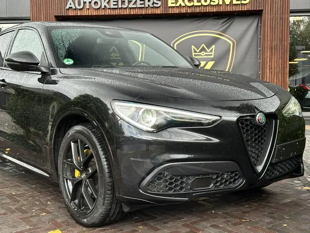 Alfa Romeo Stelvio 2.0 T AWD Veloce 2022 Benzine 7