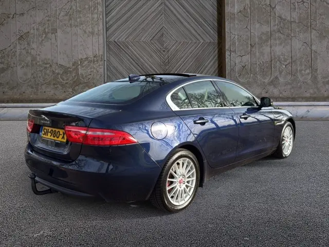 Jaguar XE 2.0 D Prestige Pro Edition 2018 Diesel 5