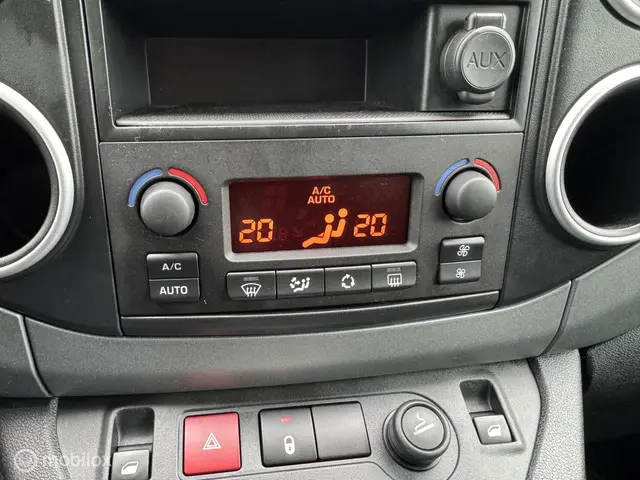 Citroën Berlingo combi 1.2 PureTech XTR 2017 Benzine 12