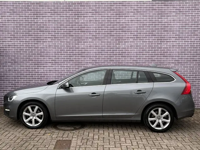Volvo V60 1.5 T2 Nordic+ 2017 Benzine 27