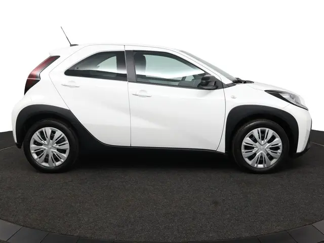 Toyota Aygo X 1.0 VVT-i MT Play 2024 Benzine 13