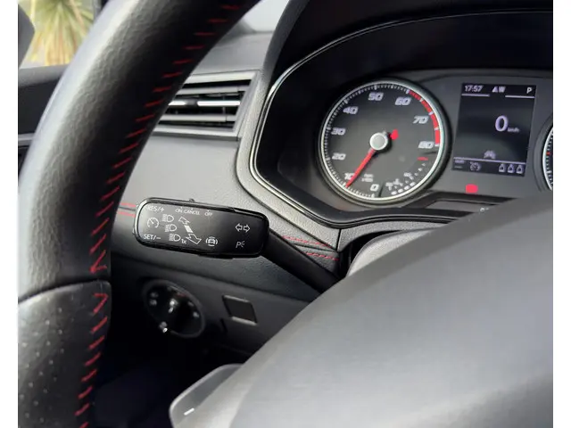 SEAT Ibiza 1.0 TSI FR Pano/Automaat/Camera 2020 Benzine 6