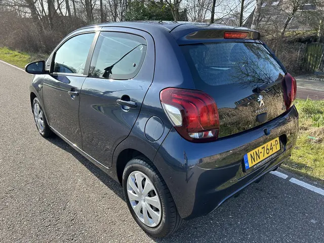 Peugeot 108 1.0 e-VTi Active AUTOMAAT / Airco 2017 Benzine 12