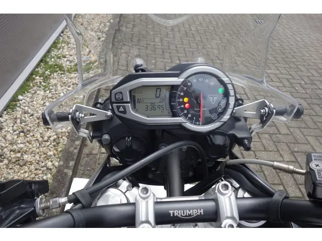Triumph Tiger  800 XRX 2016 Benzine 14
