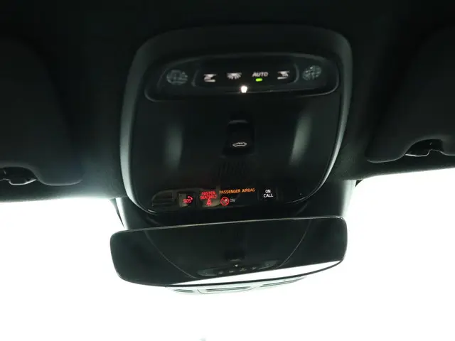 Volvo XC40 2.0 T5 AWD R-Design 2018 Benzine 56