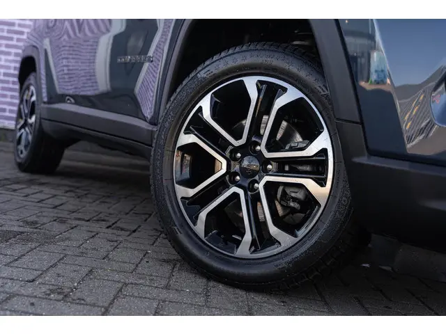 Jeep Compass 1.5T e-Hybrid Limited 2023 Hybride Benzine 13
