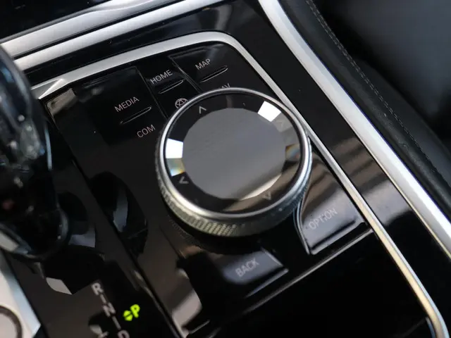 BMW 8 Serie Cabrio 840i 2023 Benzine 23