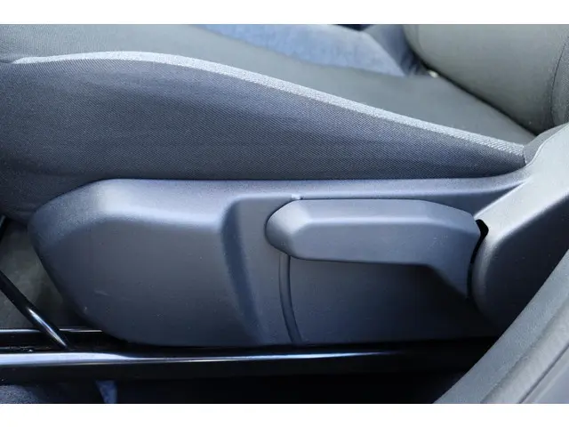 Toyota Aygo X 1.0 VVT-i MT Play, 2024 Benzine 11