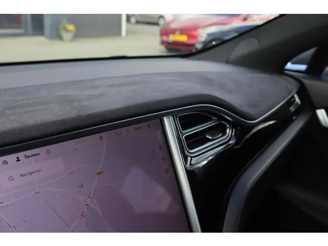 Tesla Model S 75D Base 2017 Elektrisch 22