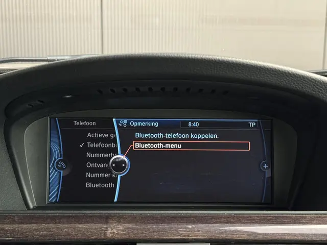 BMW 3 Serie Cabrio 325i High Executive 2012 Benzine 18