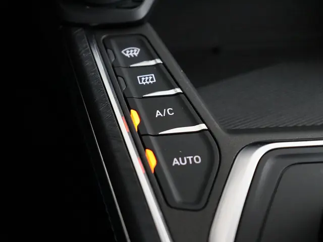 Lynk & Co 01 1.5 2023 Hybride Benzine 23