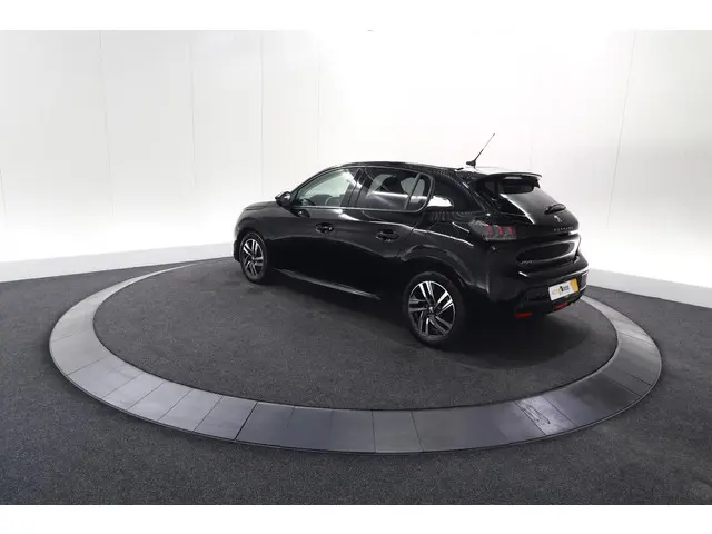 Peugeot 208 PureTech 100 Allure Pack 2023 Benzine 12