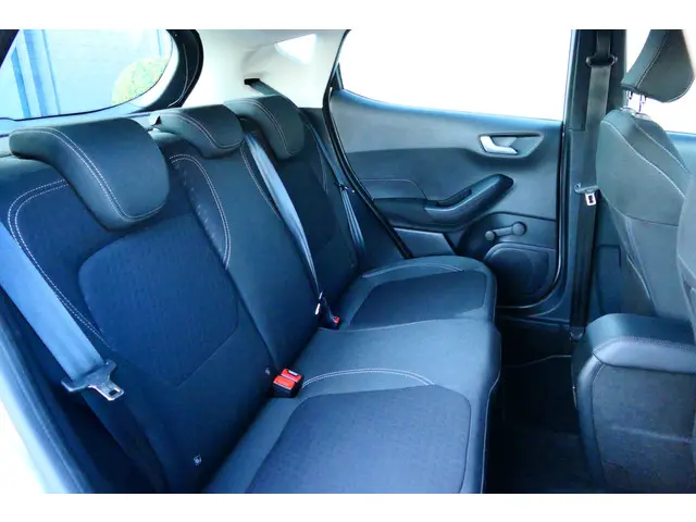 Ford Fiesta 1.0 EcoBoost Titanium 2019 Benzine 37