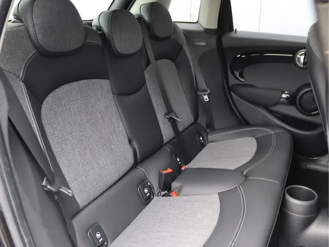 MINI Cooper 1.5 Salt 2021 Benzine 22