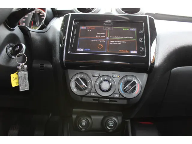 Suzuki Swift 1.2 Business Edition 2017 Benzine 17