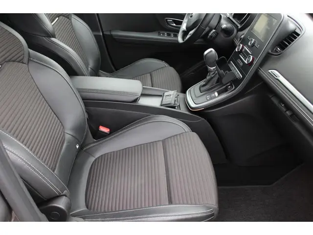 Renault Scénic 1.3 TCe Limited 2019 Benzine 9