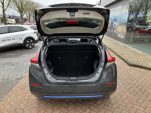 Nissan Leaf N-Connecta 40 kWh 2019 Elektrisch 24