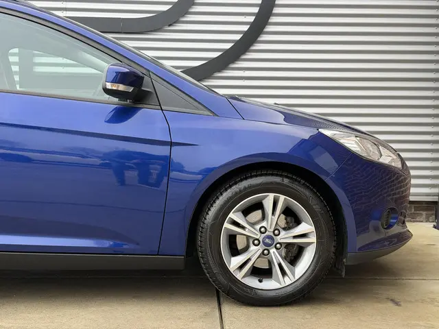 Ford Focus Wagon 1.0 EcoBoost Edition 2014 Benzine 25