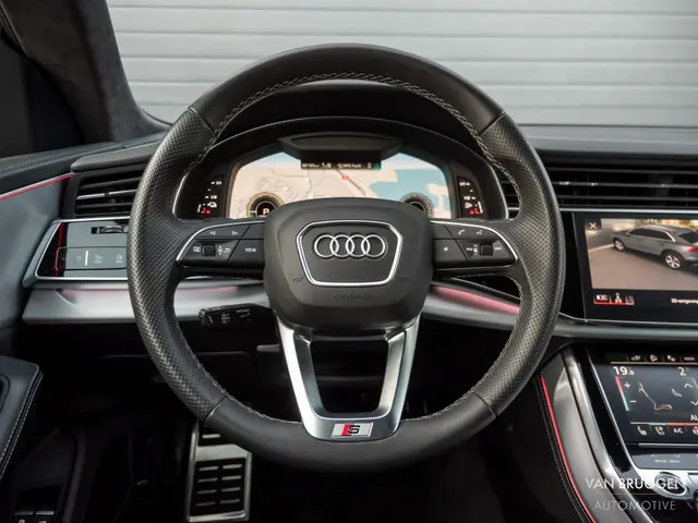 Audi Q8 55 TFSI e quattro S-Line 2021 Hybride Benzine 21