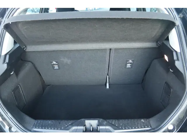 Ford Fiesta 1.0 ECOBOOST HYBRID TITANIUM 2022 Benzine 13