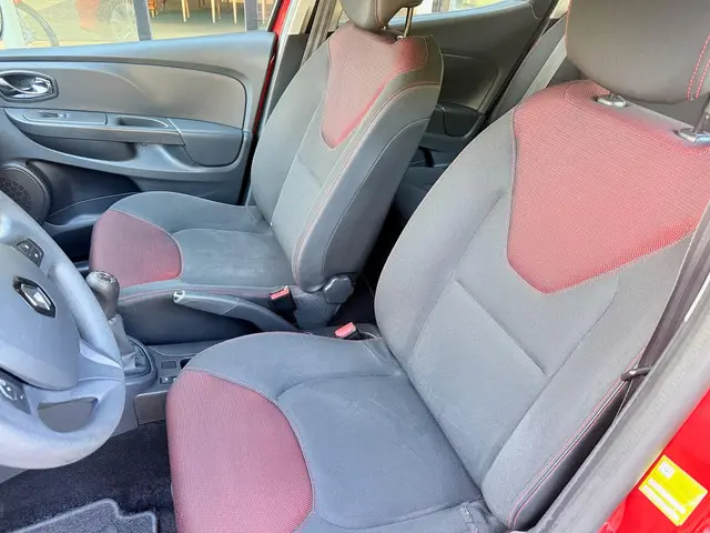 Renault Clio 1.2 16V 2013 Benzine 5