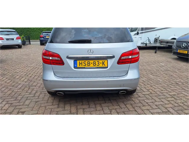 Mercedes-Benz B-Klasse 200 2014 Benzine 6