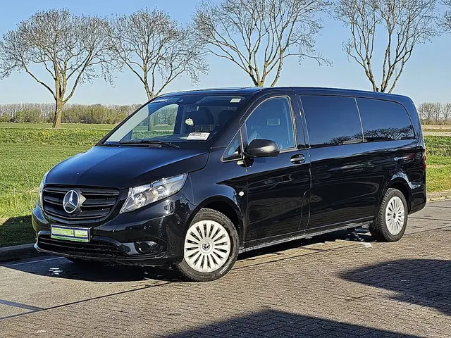 Mercedes-Benz Vito 114 2023 Diesel 2