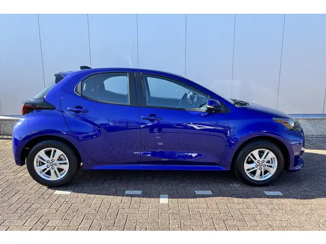 Toyota Yaris 1.5 Hybrid 115 Active 2025 Hybride Benzine 8
