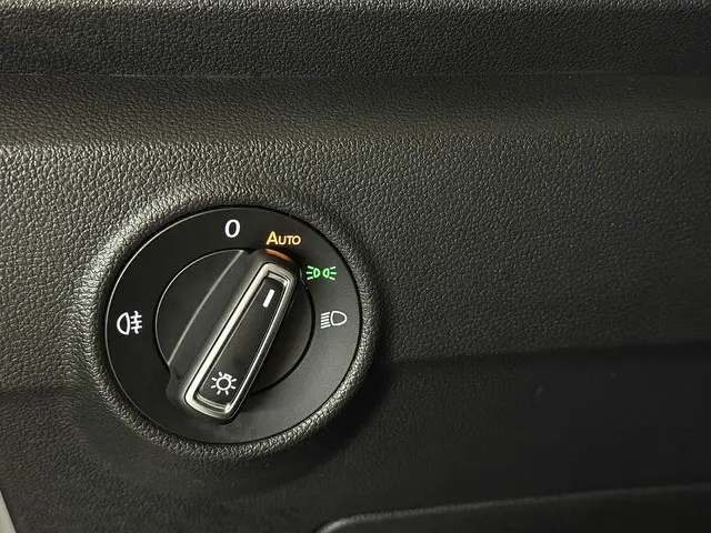 Volkswagen T-Roc 1.5 TSI Sport 2019 Benzine 27