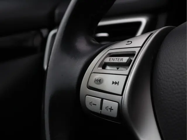 Nissan QASHQAI 1.2 N-Connecta 2016 Benzine 30