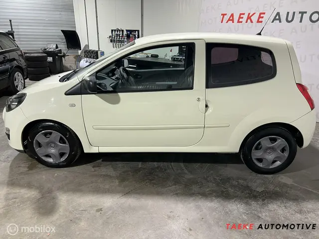 Renault Twingo 1.2 16V Acces Airco/Cruise 2012 Benzine 2