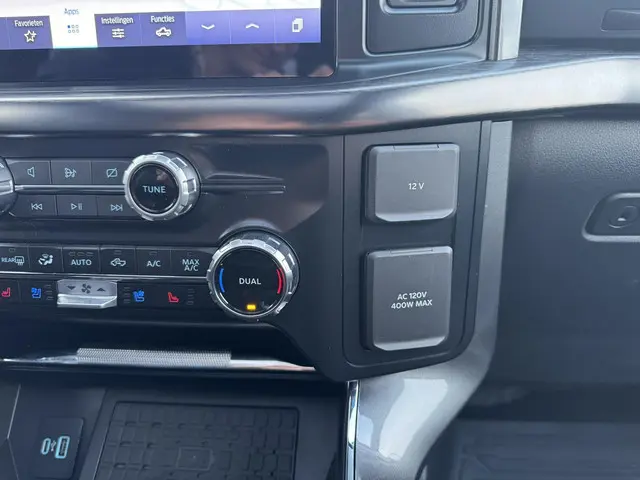 Ford F-150 USA 5.0 V8 SuperCrew Lariat 2024 Benzine 22