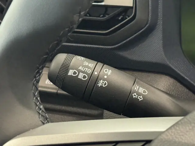 Dacia Duster 1.6 Hybrid 140 Journey 2025 Hybride Benzine 33
