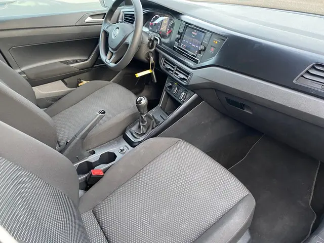 Volkswagen Polo 1.0 MPI Comfortline 2018 Benzine 8