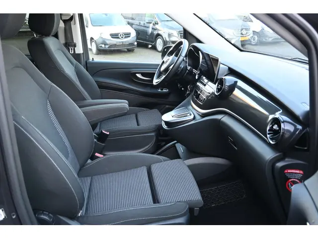Mercedes-Benz V-Klasse 300d Lang Edition 2024 Diesel 10