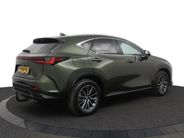 Lexus NX 2
