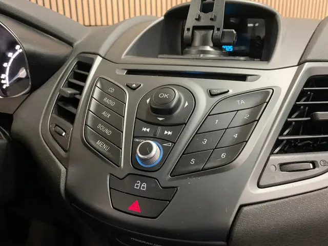 Ford Fiesta 1.0 Style|77000KM|Airco| 2014 Benzine 16