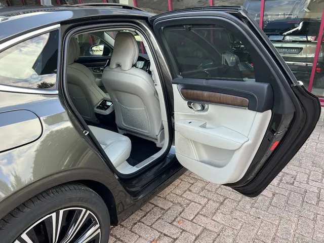 Volvo S90 2.0 B4 Inscription 2021 Hybride Benzine 34