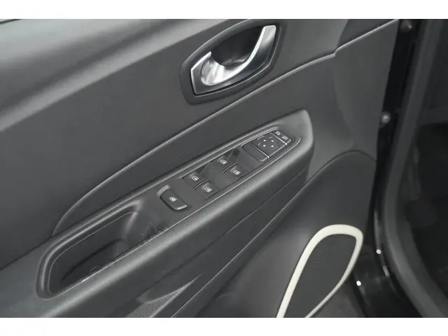 Renault Captur TCe 90 Limited 2017 Benzine 22