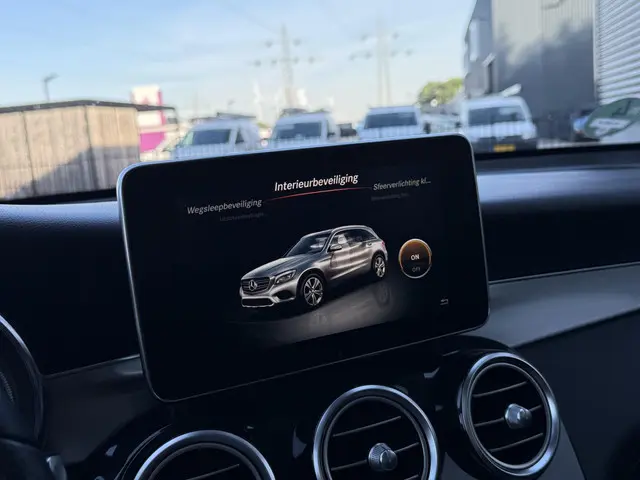 Mercedes-Benz GLC 350 d 4M 2018 Diesel 18