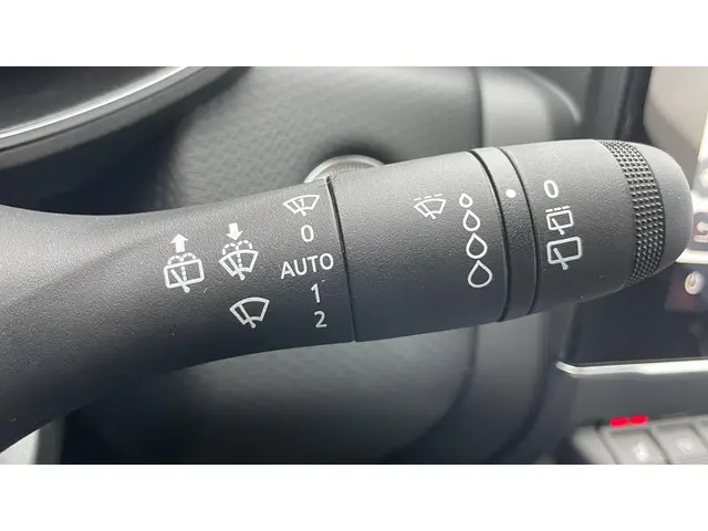 Mitsubishi Colt 1.6 HEV Instyle 2024 Hybride Benzine 31