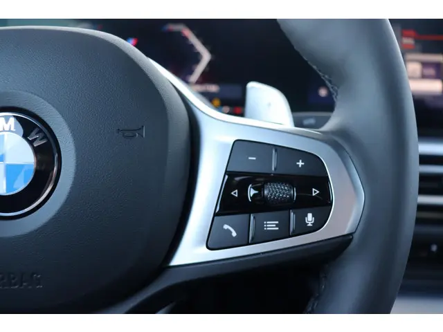 BMW 3 Serie Sedan 320i 2025 Benzine 20