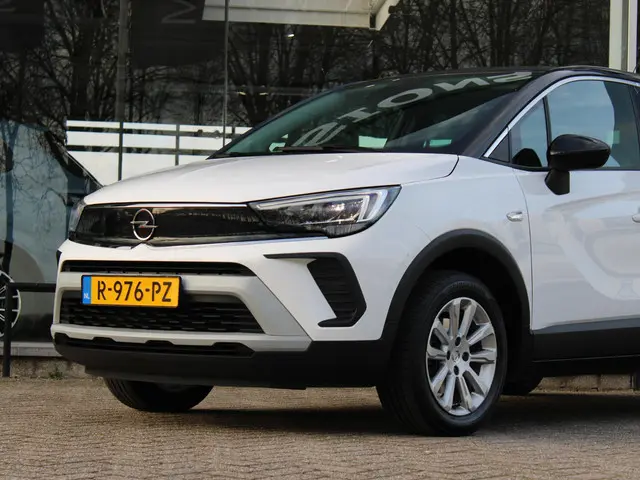 Opel Crossland 1.2 Turbo Elegance 2022 Benzine 16