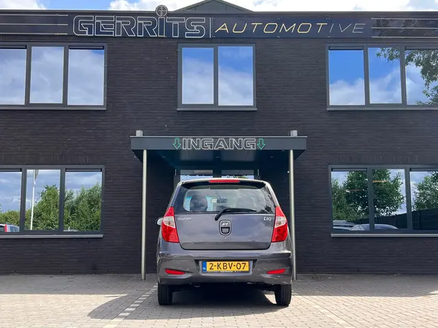 Hyundai i10 1.0 Black pack 2013 Benzine 4