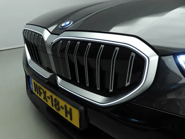 BMW 5 Serie Sedan 530e 2025 Hybride Benzine 43