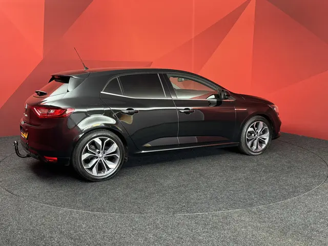 Renault Mégane 1.2 TCe Bose 2018 Benzine 36