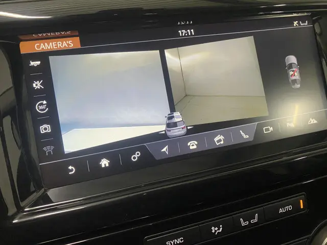 Land Rover Discovery 3.0 Td6 HSE VAN 2018 Diesel 30